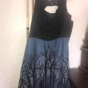 Alice and Wonderland dress Disney brand